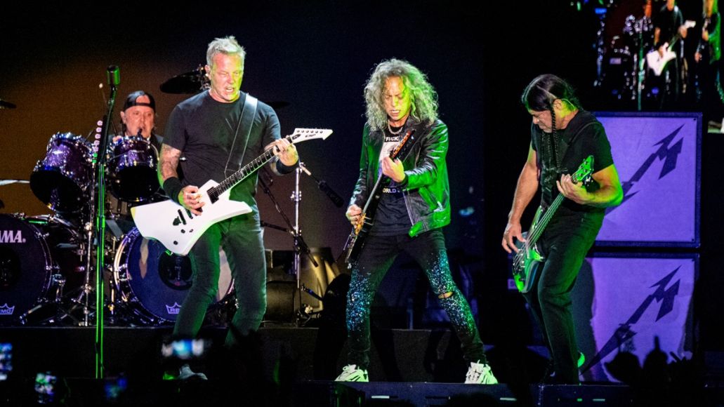 Metallica perform 'The Black Album' in reverse order Official Merchandise Store