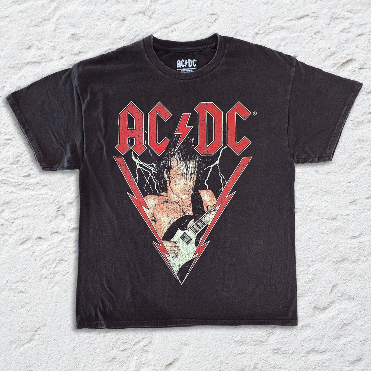 AC/DC Angus Live 1984 Black Vintage T-shirt – Official
