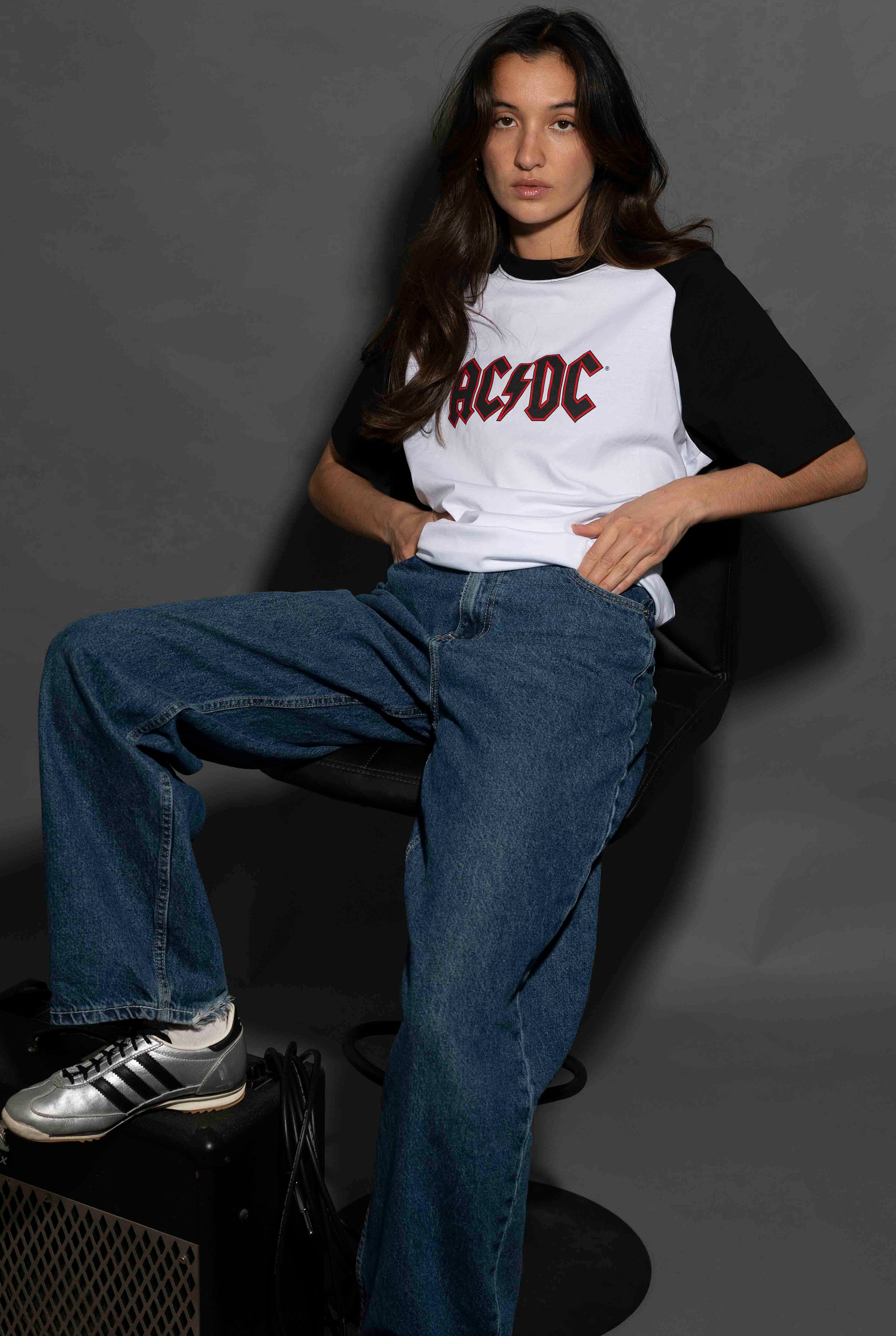 AC/DC - Logo - White/Black Raglan T-shirt