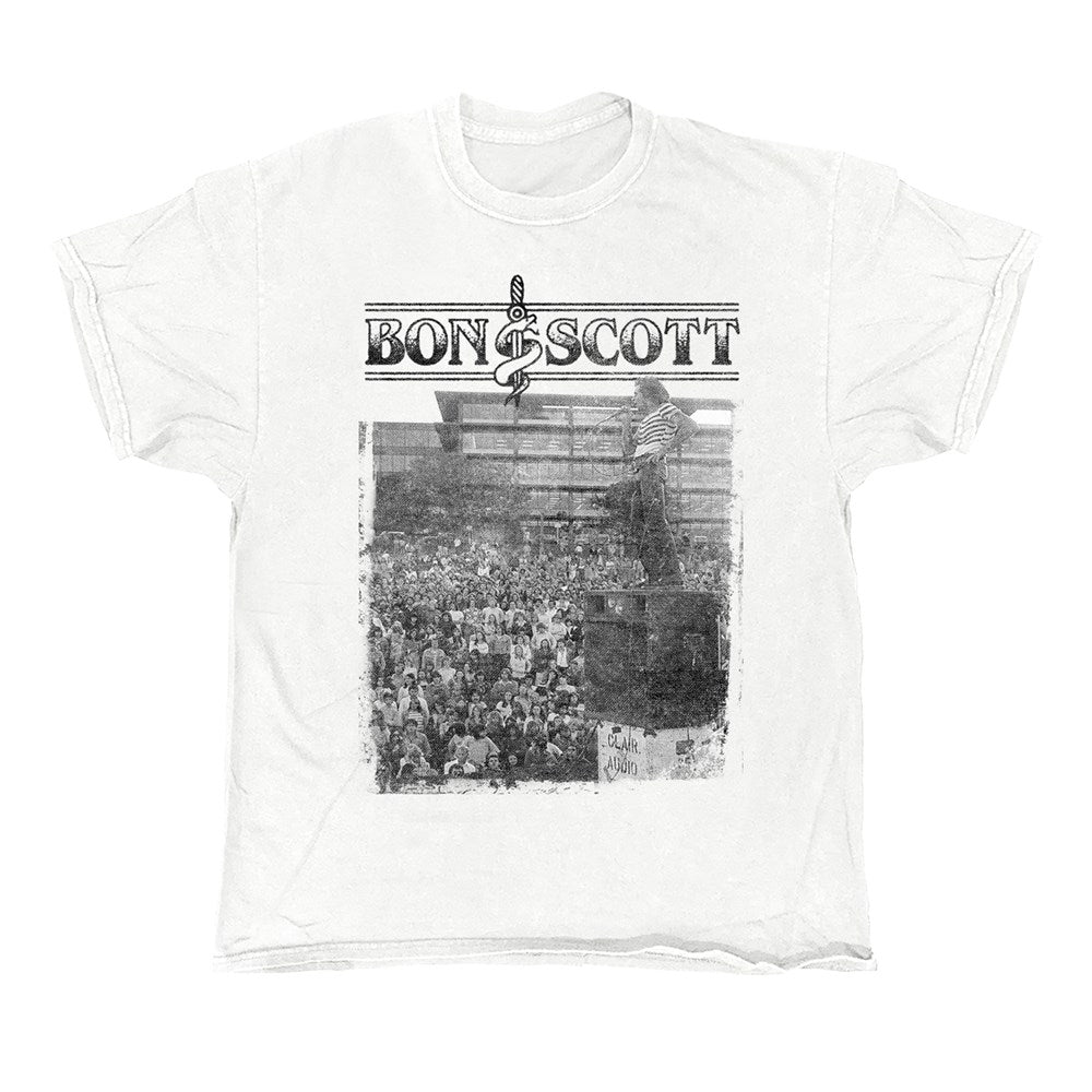Bon Scott - Vic Park Gig B&W - White Vintage T-shirt
