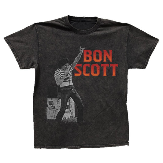 Bon Scott - Vic Park Gig Pointing Black Vintage Wash T-shirt